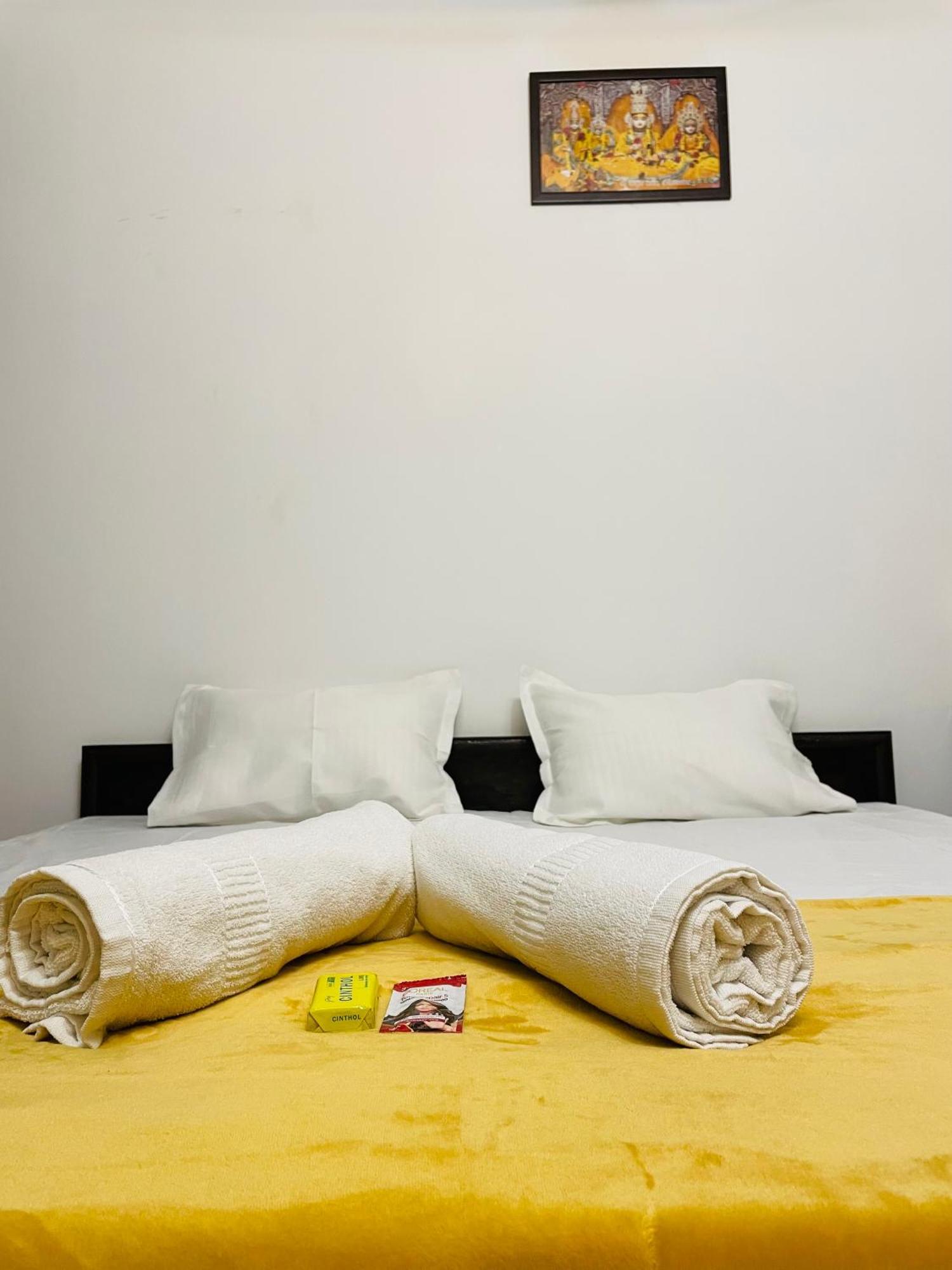 Shree Balaji Homestay Ayodhya Exterior foto